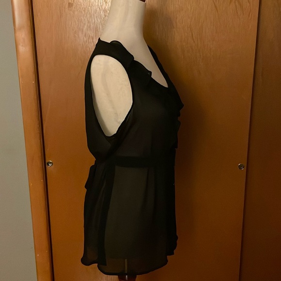 Apostrophe sleeveless, round neckline black chiffon top. Size L. Front buttons . - Picture 12 of 17